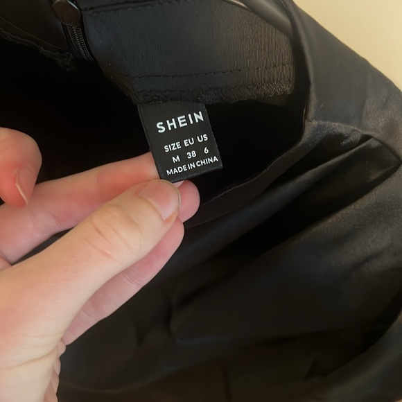 Top! - Picture 2 of 6